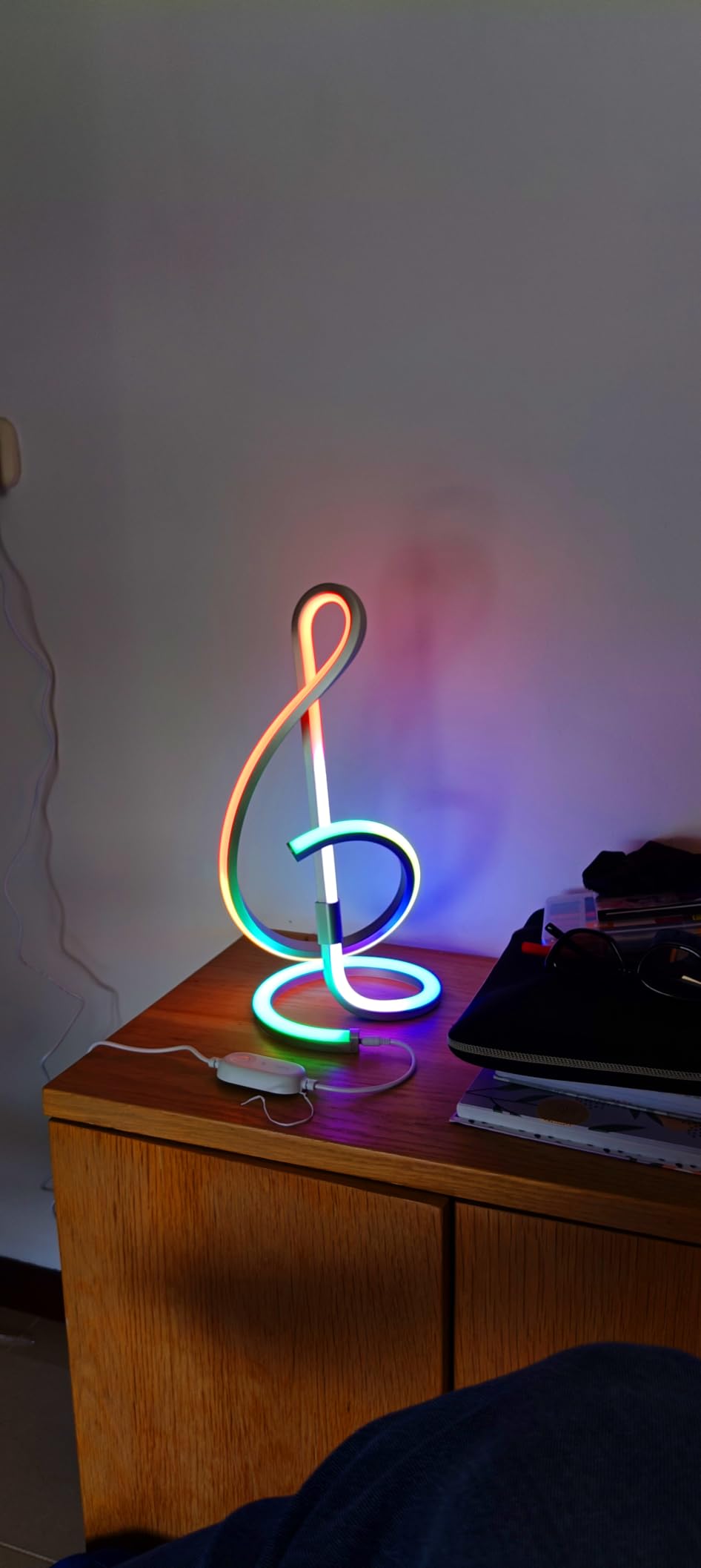 Lepro TB1 AI Smart Table Lamp, RGB+IC Addressable Color Changing Desk Light Alexa Google Home Enable, Music Sync, DIY Endless Scenes, APP Control Cool LED Lamp for Room Decor Ambient Lighting customer photo 1