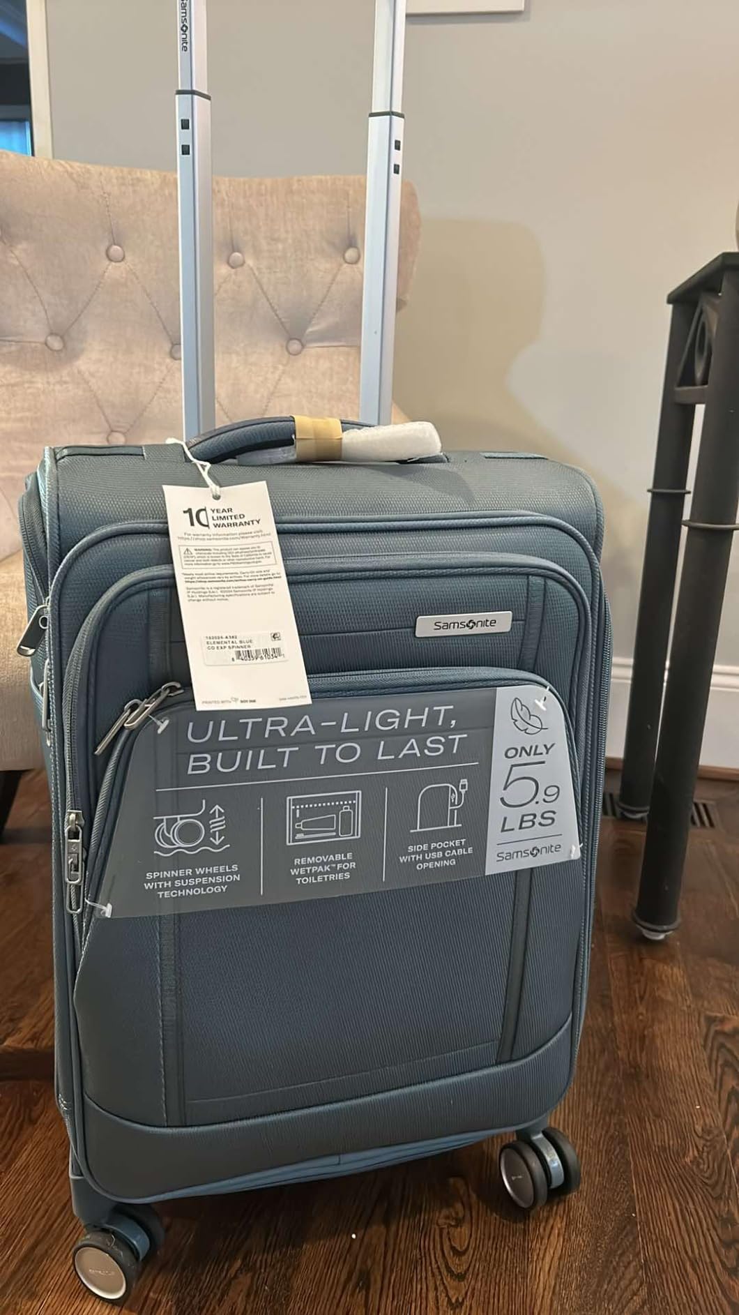 Travelpro UpLIFT Lightweight Softside Carry-On Luggage with Spinner Wheels - Expandable - Airline-Approved, Polyester Soft Suitcase for Ultra Light Travel customer photo 2
