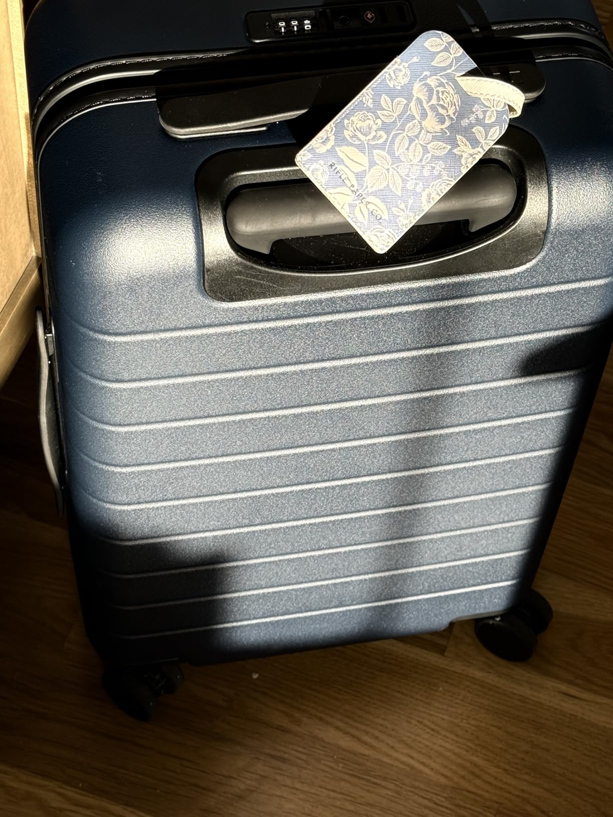 Carry-On Luggage - 22-Inch Lightweight Hardside Suitcase with 360° Spinner Wheels, Interior Compression System, TSA-Approved Lock - Navy Blue customer photo 1