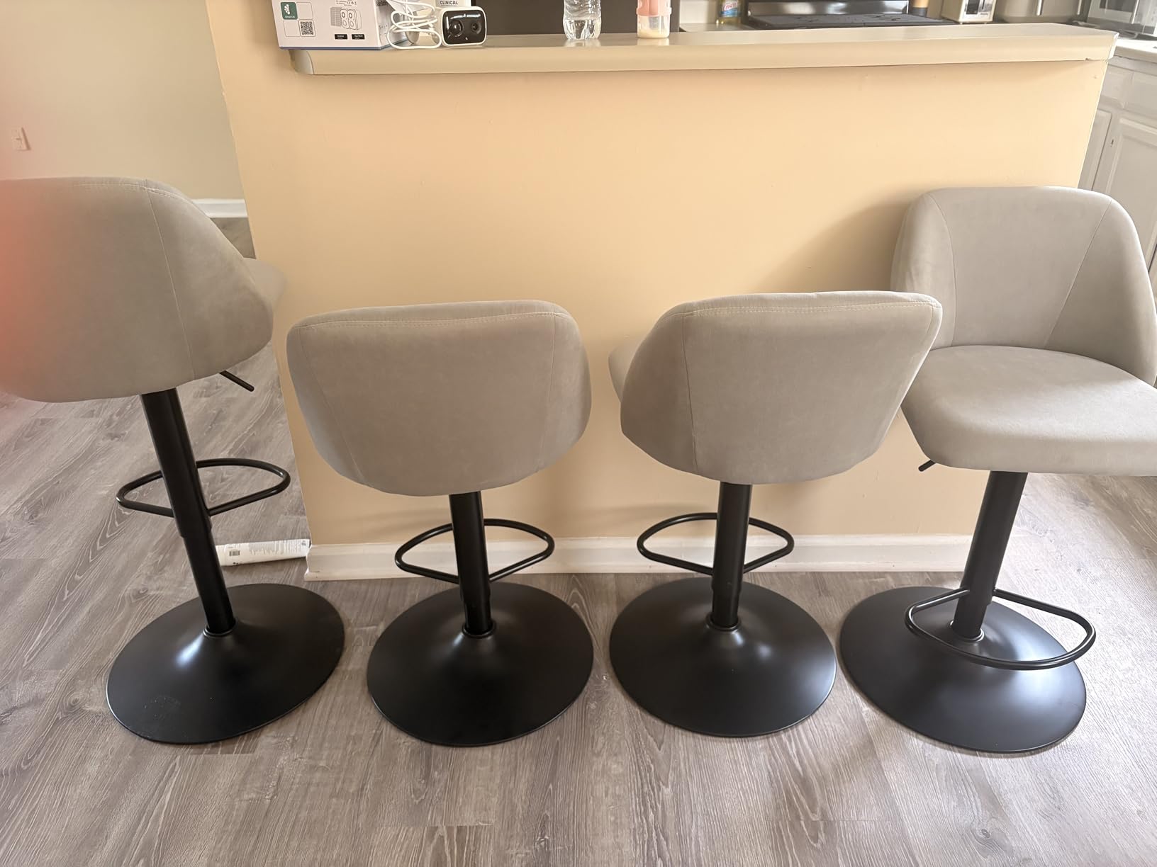 COLAMY Bar Stools Set of 2, Modern Swivel Bar Chairs, Adjustable Upholstered Barstools Counter Height with Full Backrest for Bar, Dining Room, Kitchen Island, Grey customer photo 2