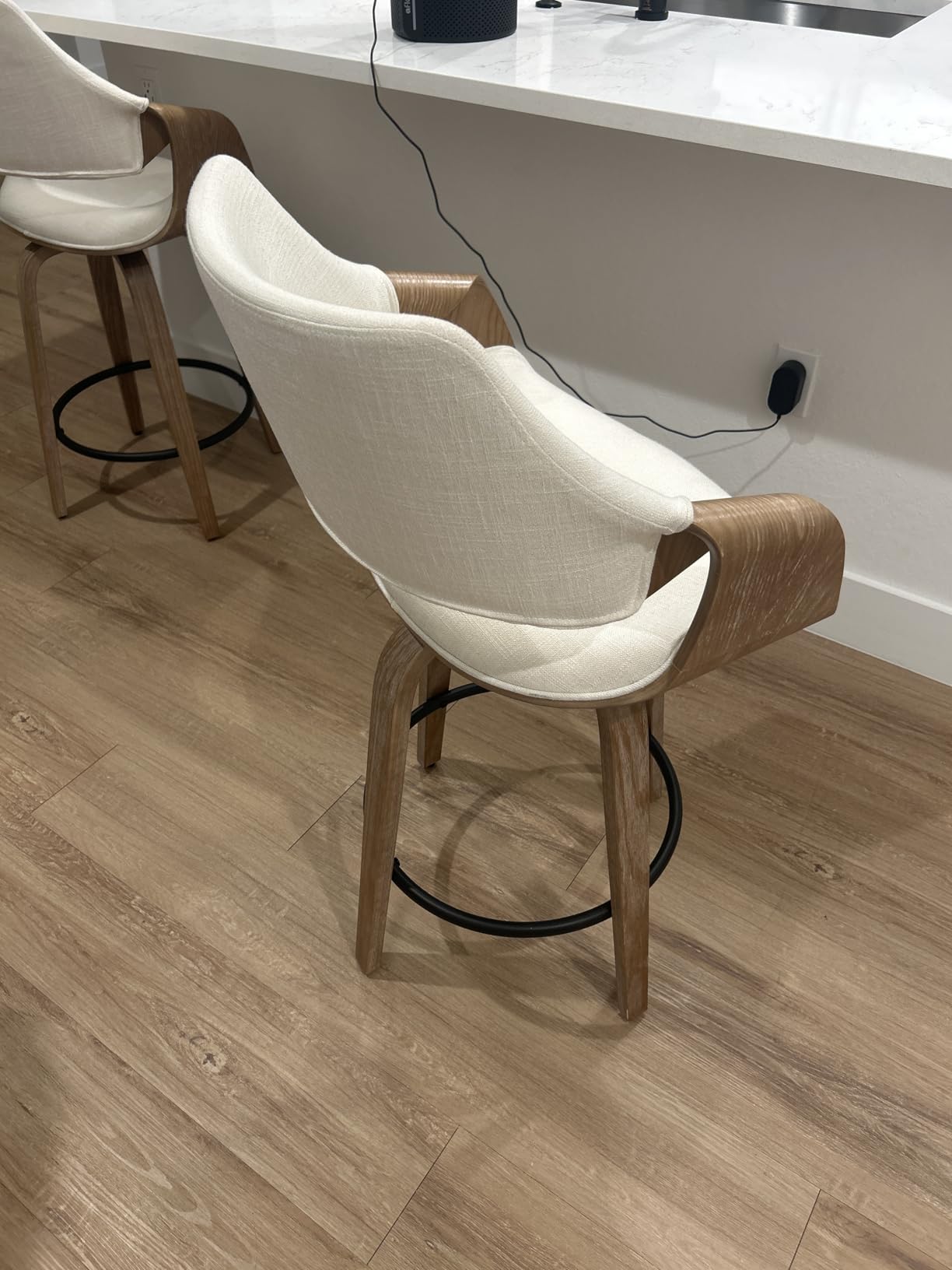 HNY 26 Inch Swivel Bar Stools with Back Set of 4, Brown Faux Leather Upholstered Counter Height Barstools with Solid Bentwood Frame, Round Footrest, Modern Barrel Counter Stools for Kitchen Island customer photo 2