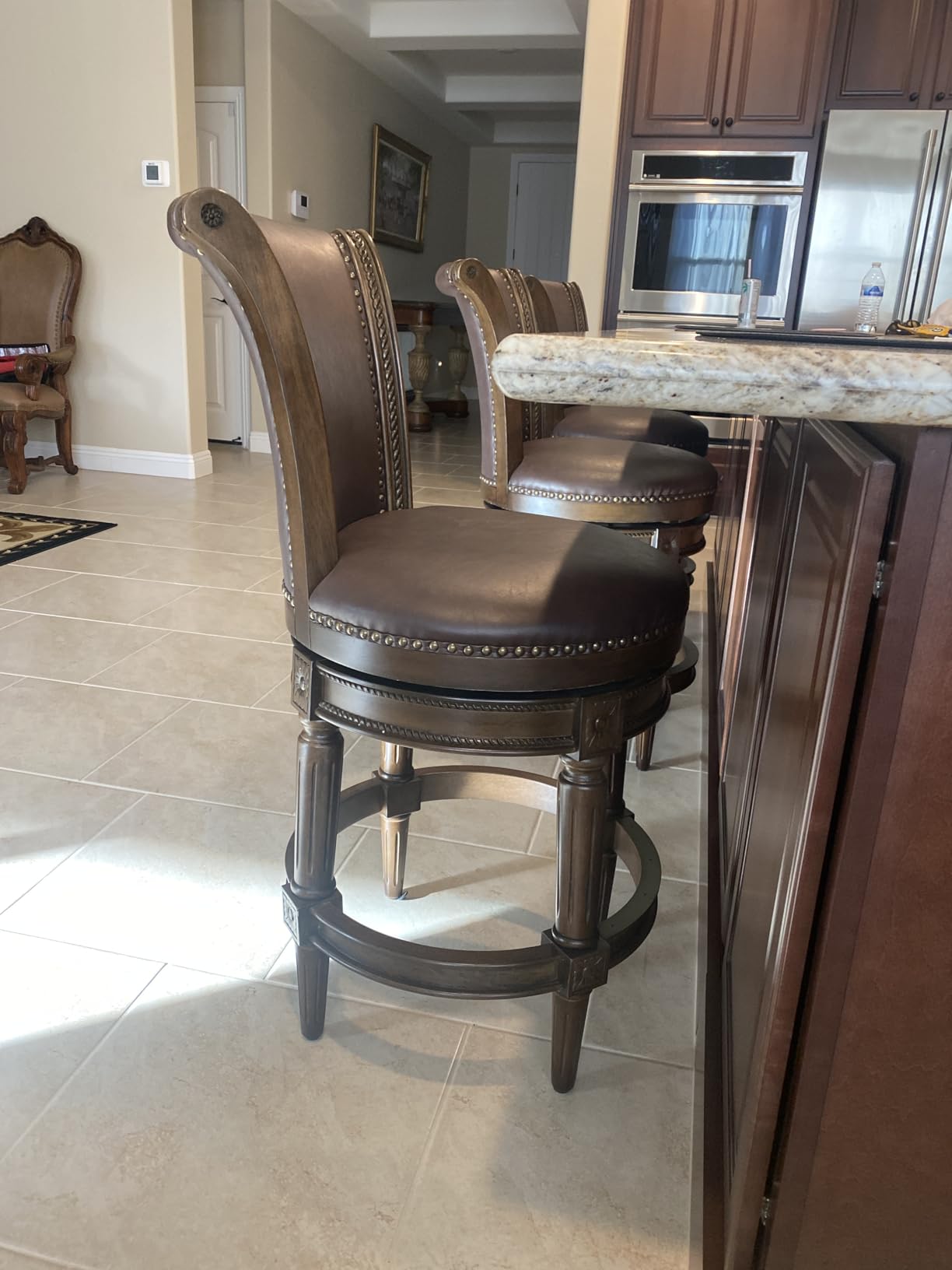 ROME + OAK Runyan 26 Inch Swivel Counter Stool, Rotating High Back Barstool in Dark Walnut Finish with Vintage Brown Vegan Leather Seat customer photo 1
