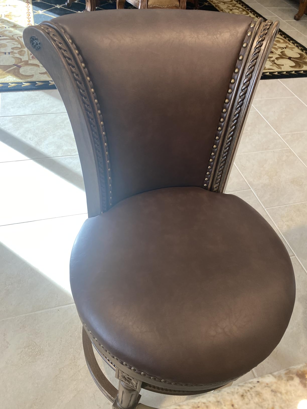 ROME + OAK Runyan 26 Inch Swivel Counter Stool, Rotating High Back Barstool in Dark Walnut Finish with Vintage Brown Vegan Leather Seat customer photo 2