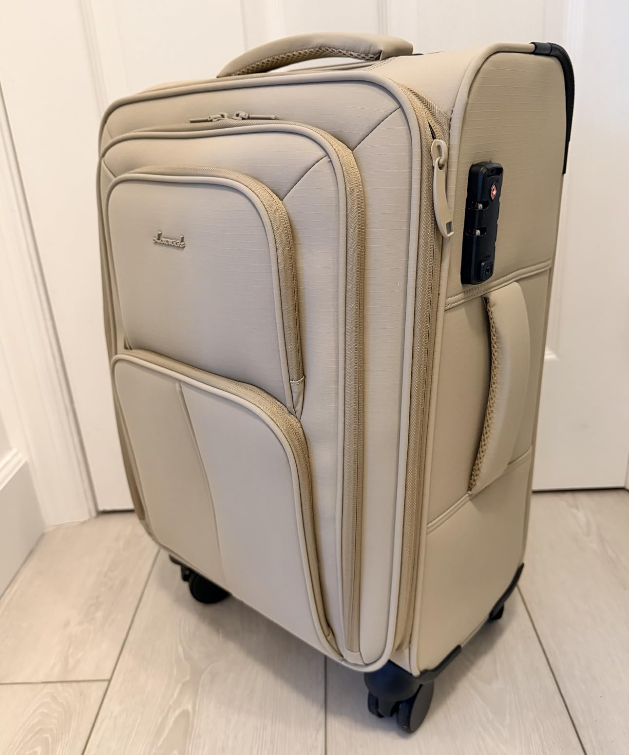 LOVEVOOK Carry On Luggage 22x14x9 Airline Approved, 22 Inch Softside Suitcases with Spinner Wheels, Lightweight Carry-on Suitcase with TSA Lock for Women Men, Large Luggage for Travel Business Trip customer photo 1