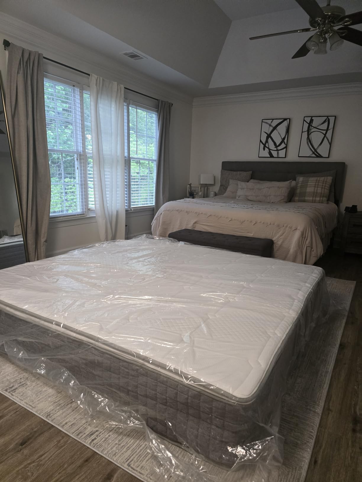 Novilla 14 Inch Queen Size Mattress, Hybrid Queen Mattress with Gel Memory Foam, Cool-to-Touch Nylon Blend & Pocketed Coils for Adaptive Body Support & Motion Isolation CertiPUR-US Certified customer photo 2